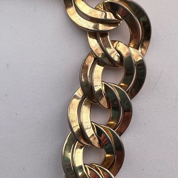 Vintage Monet Interlocking Links Earring & Necklace Matching Set - Picture 8 of 11